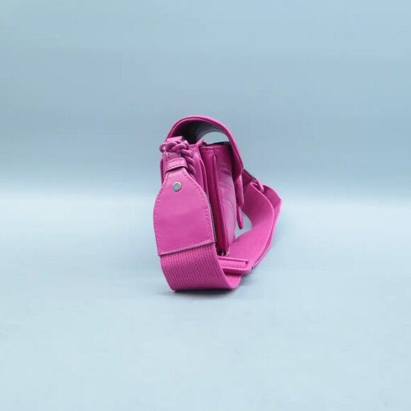 100% Authentic GUCCI GG Marmont Fuchsia Leather Shoulder Bag 1595-101324 - Picture 3 of 12